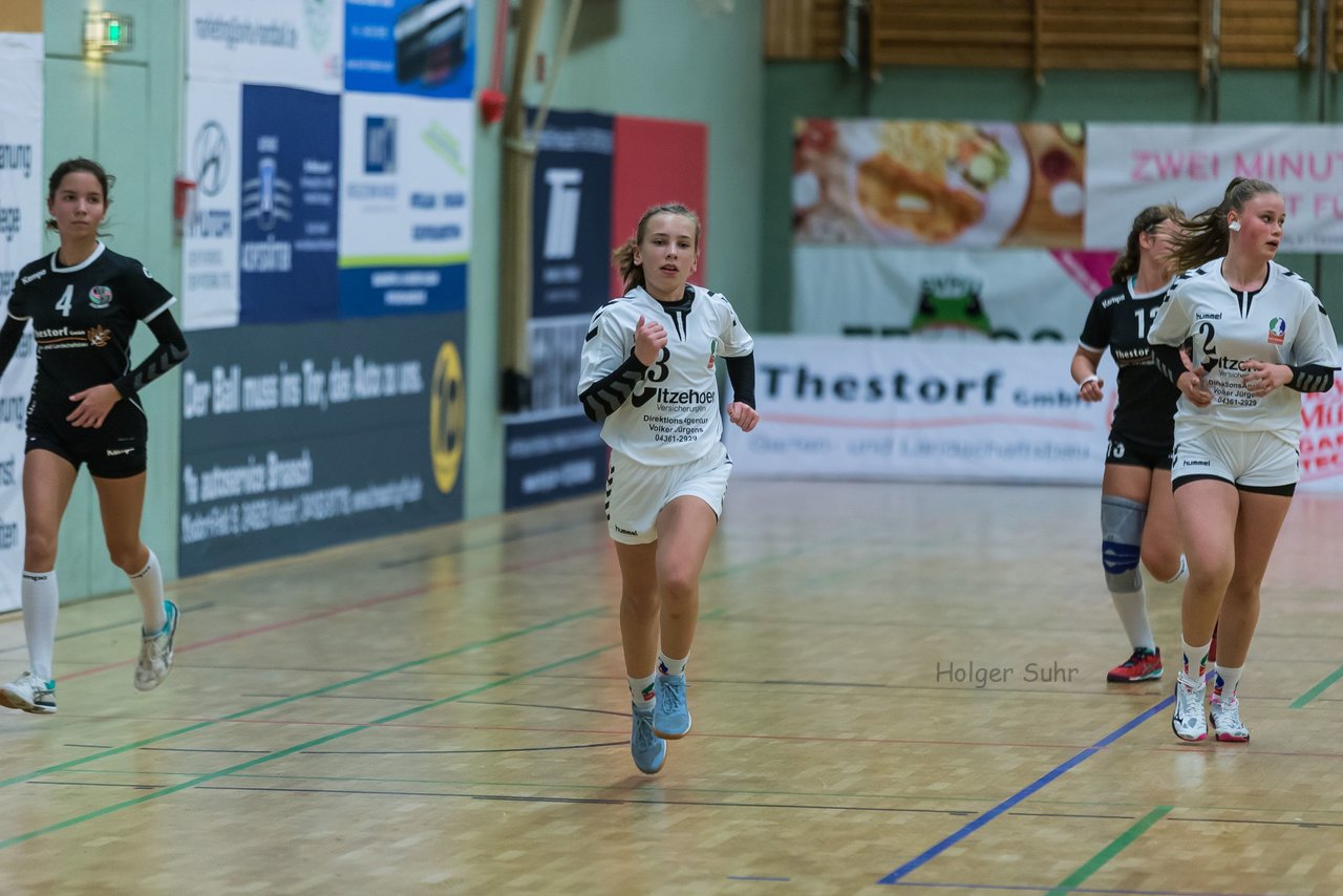 Bild 120 - C-Juniorinnen SVHU - HSD Wagrien : Ergebnis: 30:15